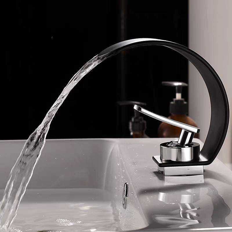 Grifo Moon Cascade™